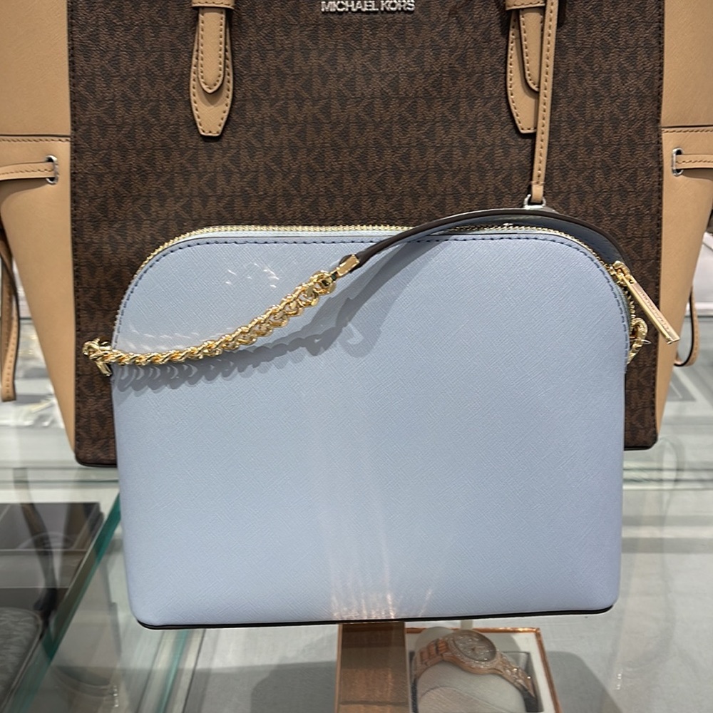 MICHAEL KORS
Jet Set Travel Medium Dome Crossbody Bag
Pale Blue 
NWT - Picture 7 of 16